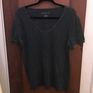 American Eagle v-neck T-shirt